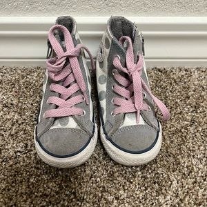 Little girls size 7 Converse high tops